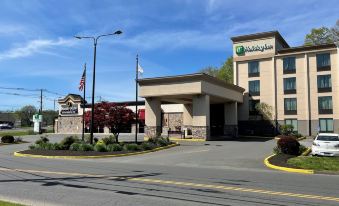 Holiday Inn Danbury-Bethel @ I-84