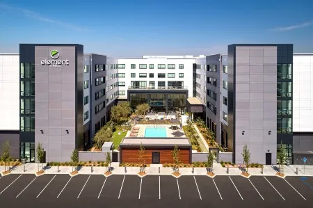 Element Santa Clara Отели рядом с достопримечательностью «Калифорниас Грэйт Америка»