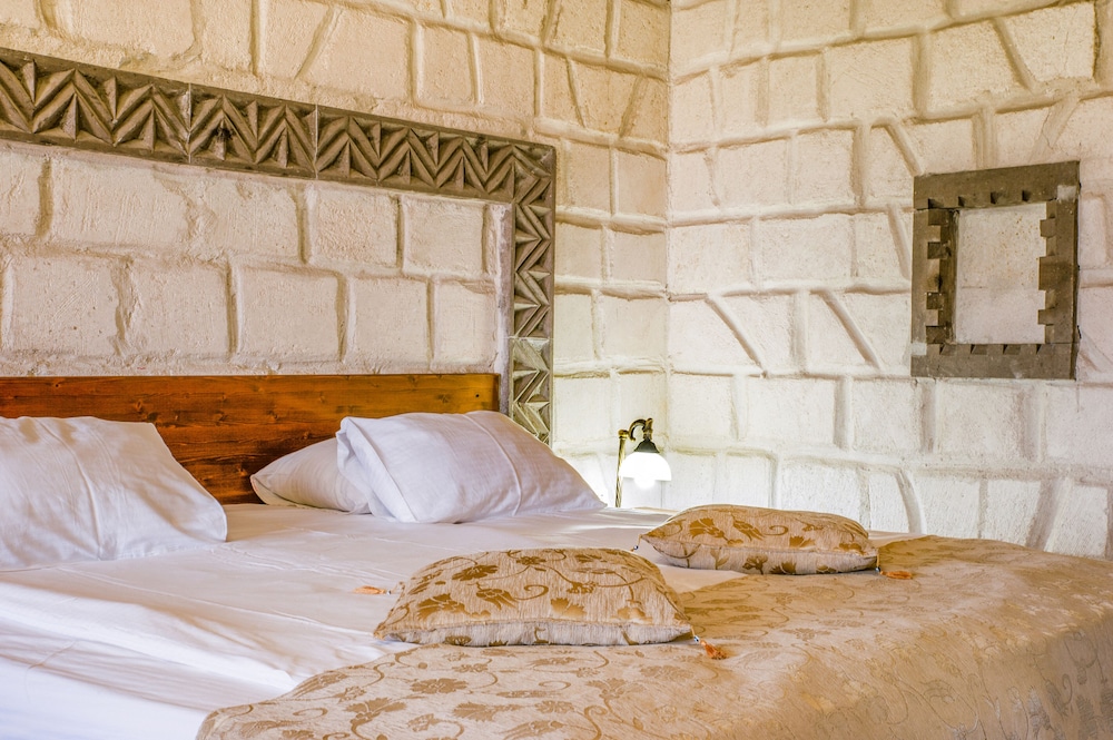 Ottoman Cave Suites