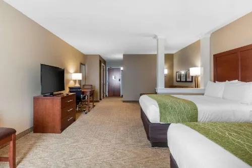 Comfort Inn & Suites at CrossPlex Village