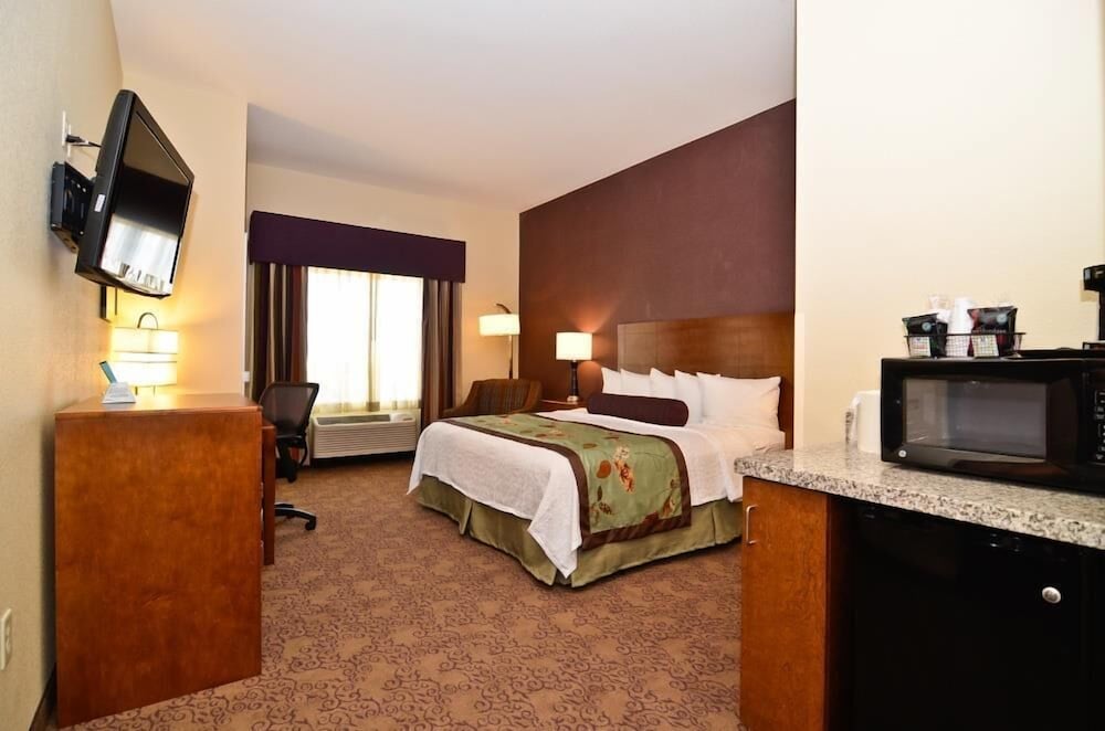 Best Western Plus Carousel Inn & Suites Burlington