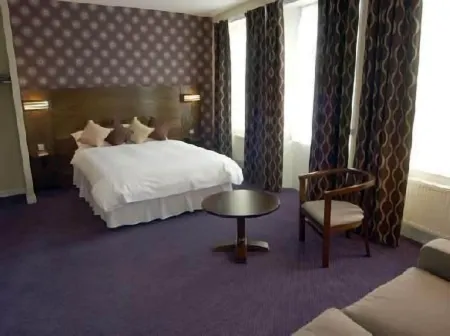 The Queensberry Hotel Отели рядом с достопримечательностью «Дамфрис Кампус - Юниверсити оф Запад оф Шотландия»
