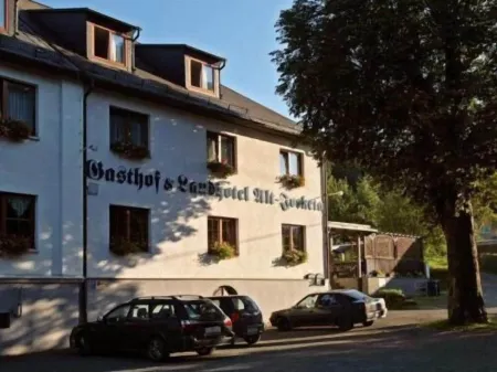 Landhotel Alt-Jocketa Отели в г. Цойленрода-Трибес