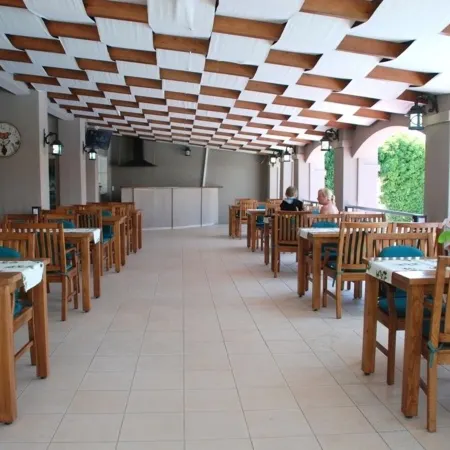 Ant Apart Hotel