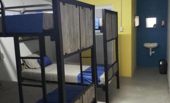 El Gran Hostal - Bed in 10 People Dorm 7