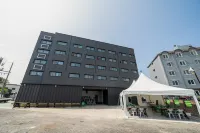 A.J HOTEL&PENSION Hotel dekat Gyeongpodae Pavillion
