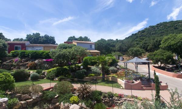 Le Roc E Fiori Hotel - Teritoria