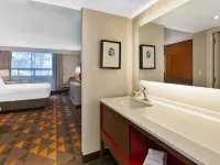 Holiday Inn ST. JOHN'S CONFERENCE CENTRE by IHG Hotels near The Fluvarium