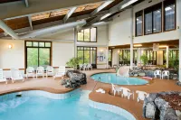 The Summit Resort Hotels in Laconia