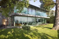 La Réserve Genève Hotel & Spa Hotels near Parc pour chiens Pl. De-Châteaubriand-quai Wilson