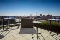 Canopy by Hilton Baltimore Harbor Point - Sea View
