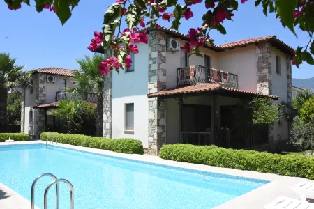 Olivia Houses 2 Worth to Look at..!!!!!!!!