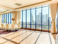 Vista LIC Hotel, BW Premier Collection Hotels near إيست سايد العليا