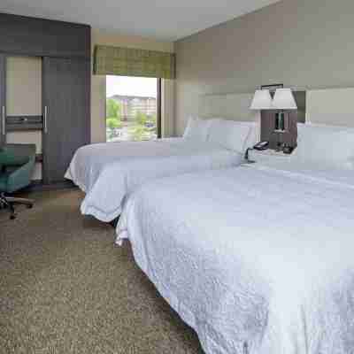 Hampton Inn & Suites Valley Forge/Oaks Rooms