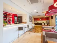 Travelodge London Twickenham Hotels near Twickenham