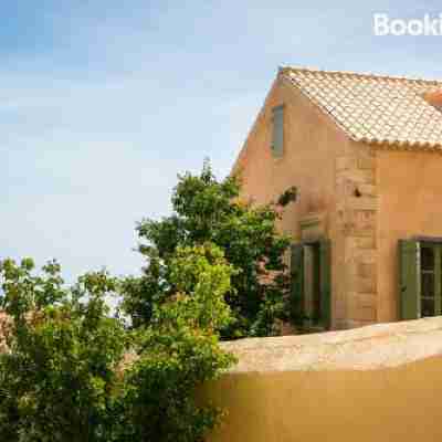 Estrellas Luxury Villas Hotel Exterior