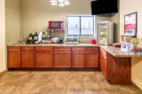Econo Lodge Cadillac by Choice - breakfast