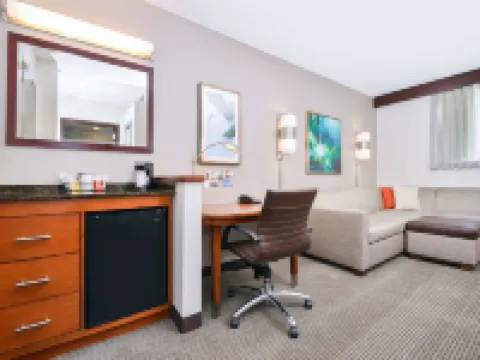 Hyatt Place Chesapeake Greenbrier Hotels in Chesapeake