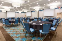 Drury Inn & Suites Burlington Hotels in Burlington
