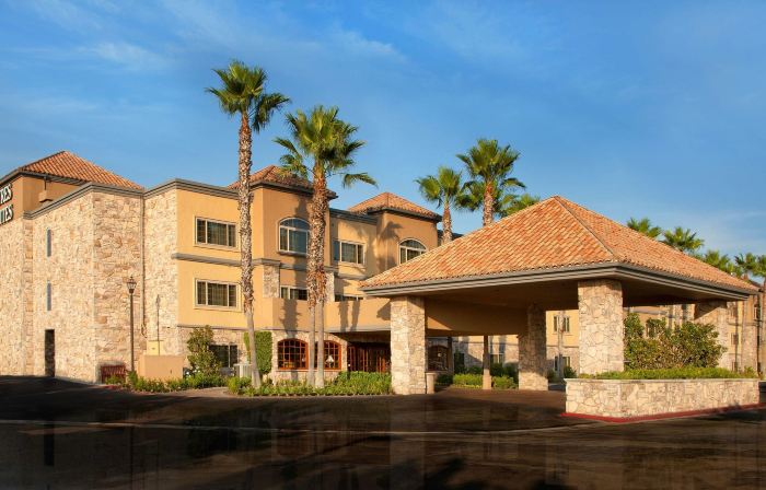 Ayres Suites Diamond Bar