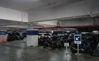 Grand Setos Hotel Semarang - parking