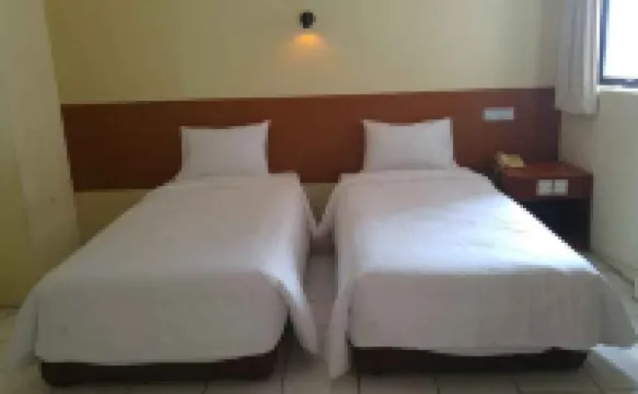 Hotel Lautze Indah