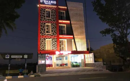 D'Shario Hotel- Kepanjen Отели в г. Malang Regency