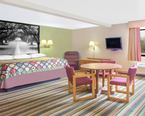 Super 8 by Wyndham Champaign Hotels in Champaign