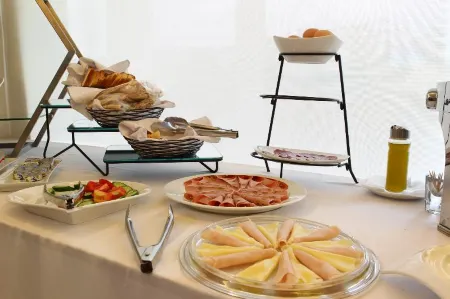 Monoberge Hotel Отели в г. Rayhan