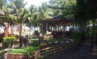 The Red Palm Resort