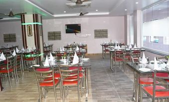 Hotel KP's Salunki - Housity
