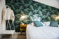 Georges Hostel & Café - Hostels