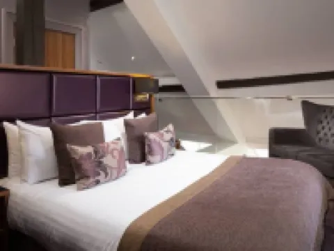 Roomzzz Manchester City