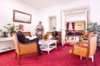 Hôtel de la Couronne Hotels in Montricher
