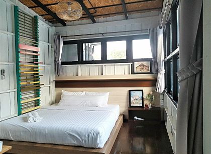 Baan Mai Kradan Hostel Chiang Rai