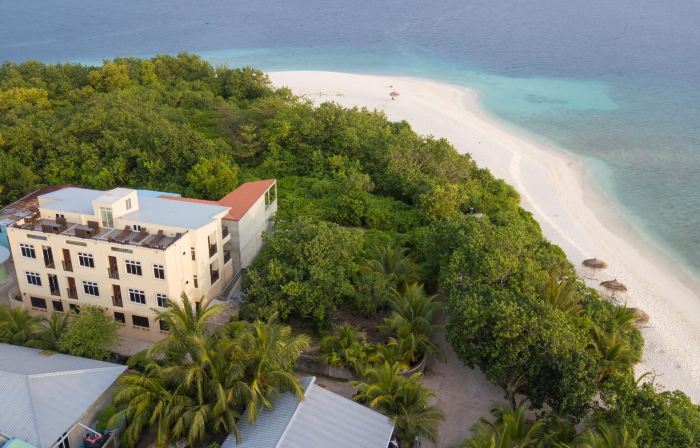 Paguro Beach Inn