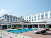 The Residency Towers, Rameswaram - piscina