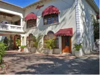 Rayon Hotel