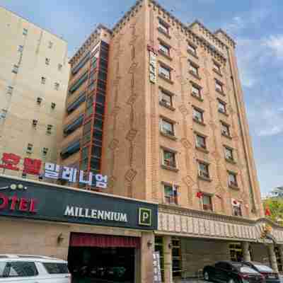 호텔 밀레니엄 Hotel Exterior