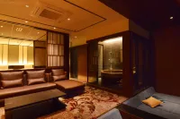 Toriizaki Club Sushi Auberge Hotel dekat Shinjukufudodo