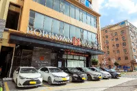 Borrmanホテル(化州北京東路) - 駐車場