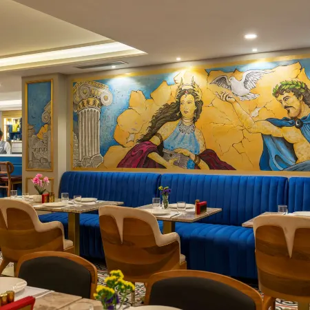 Royan Hotel Hagia Sophia Istanbul, Radisson Individuals Отели рядом с достопримечательностью «Святая София»