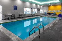 Tru by Hilton Cypress Houston - Pools