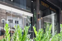 雅典高級時尚飯店 新古典主義三部曲附近的飯店