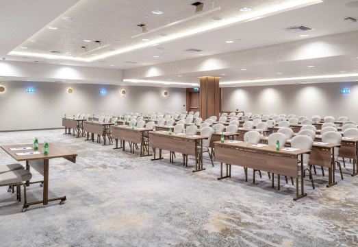 더블트리 바이 힐튼