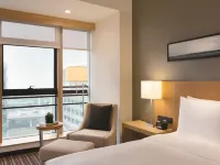 Hyatt Place Shenzhen Airport