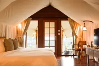 Oak Tree Glamping Resort Hotels in Batu