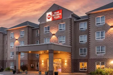 Best Western Plus Dartmouth Hotel  Suites