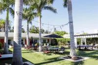 Captiva Beach Resort (Open Private Beach Access) - parking