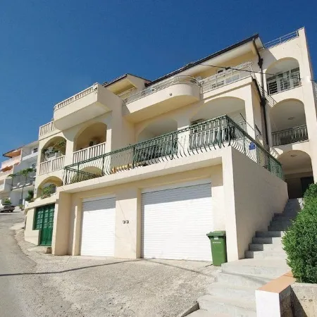 Apartments Pavlinovic